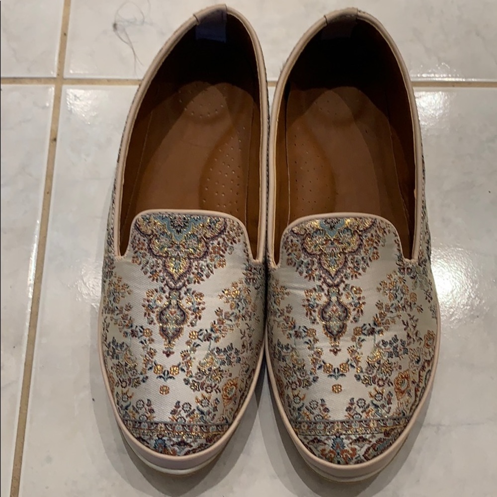 Middle Eastern design Slip-Ons